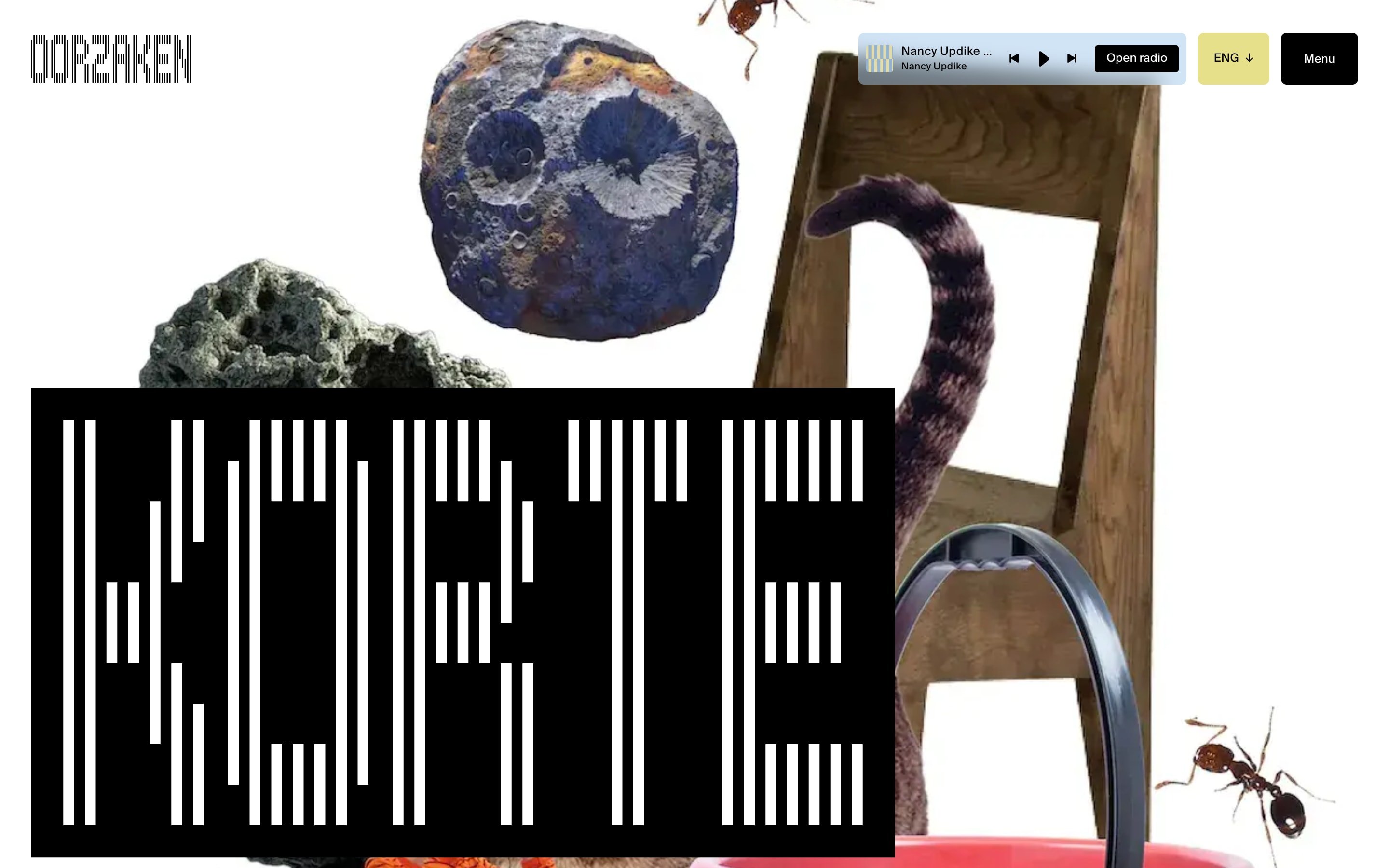 Korte Golf page with the barcode word KORTE among a chair, stones, a cat and an ant